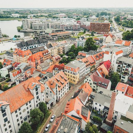 Lieblingsapartment No.10 Mit 2 Schlafzimmern Und Eigener Terrasse ロストック エクステリア 写真